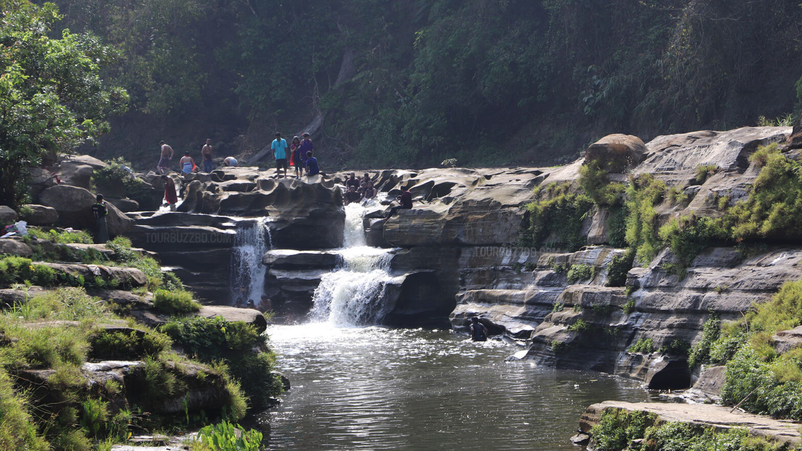 Nafakhum Waterfall